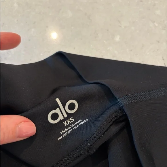 ALO Yoga 7/8 High-Waist Airbrush Legging - Picture 5 of 5